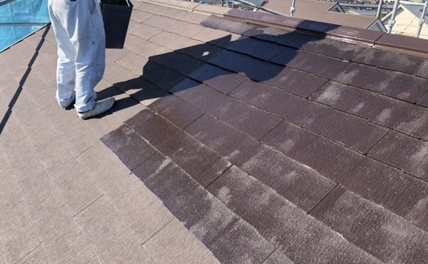 東京都町田市　屋根塗装　化粧スレート屋根とは　下塗り
