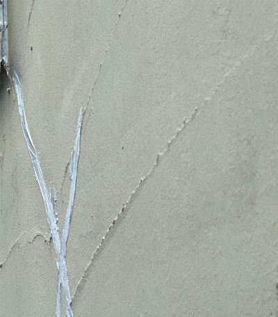 東京都町田市　A様邸　屋根塗装・外壁塗装　モルタル外壁のひび割れ補修 (1)