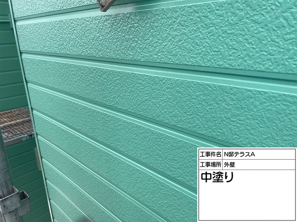 東京都町田市・N様　外壁塗装・屋根塗装　A棟グリーンの外壁 (1)