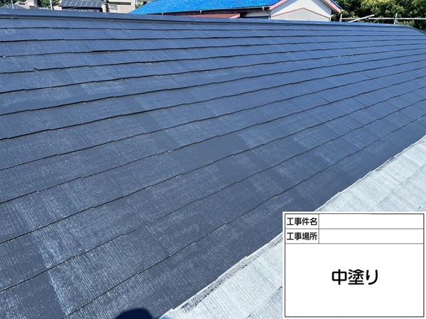 東京都町田市・マンション②色褪せが進行した屋根をグレーに塗装 (2)