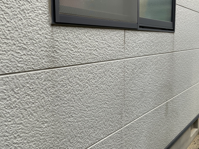 外壁塗装は本当に必要?建物を守るために欠かせない理由を解説 (2)