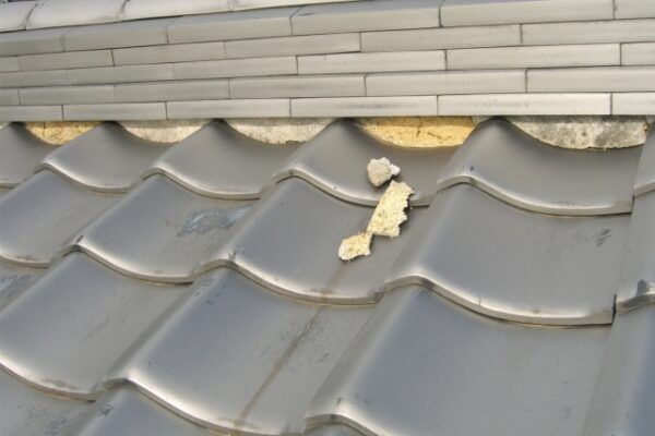 瓦屋根は漆喰工事が必要！その理由、工事のタイミングは？ (3)