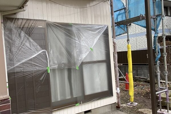 東京都町田市　外壁塗装　下地処理　養生の重要性 (1)