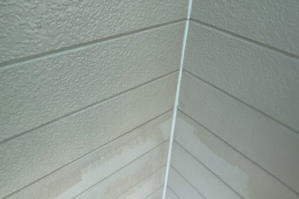 東京都町田市　屋根塗装・外壁塗装　コーキング工事　下塗り材パーフェクトサーフ (2)