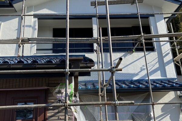 東京都町田市　外壁塗装　モルタル外壁の特徴　ひび割れにくい塗料とは (2)