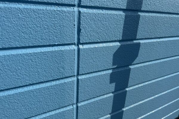 東京都町田市　屋根塗装・外壁塗装　下塗り、中塗り、上塗り　写真付き工程 (1)