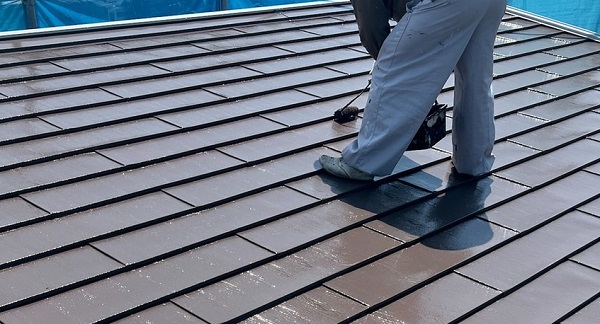 東京都町田市　S様邸　屋根塗装・外壁塗装　ガルバリウム鋼板屋根の塗装 (2)