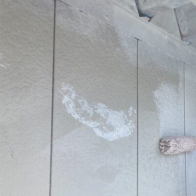 東京都町田市　貸工場　屋根塗装・外壁塗装　屋根の天井(軒天)・外壁錆び止め (2)