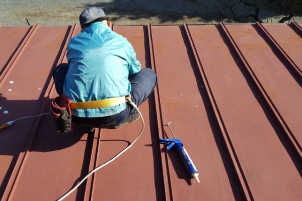 屋根塗装によくある4つの失敗例と原因とは？回避方法を知り、満足のいく仕上がりへ (3)