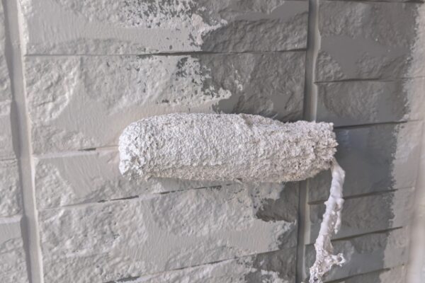 外壁塗装で白色(ホワイト)を選びたい方必見！汚れを目立ちにくくする方法とは (2)